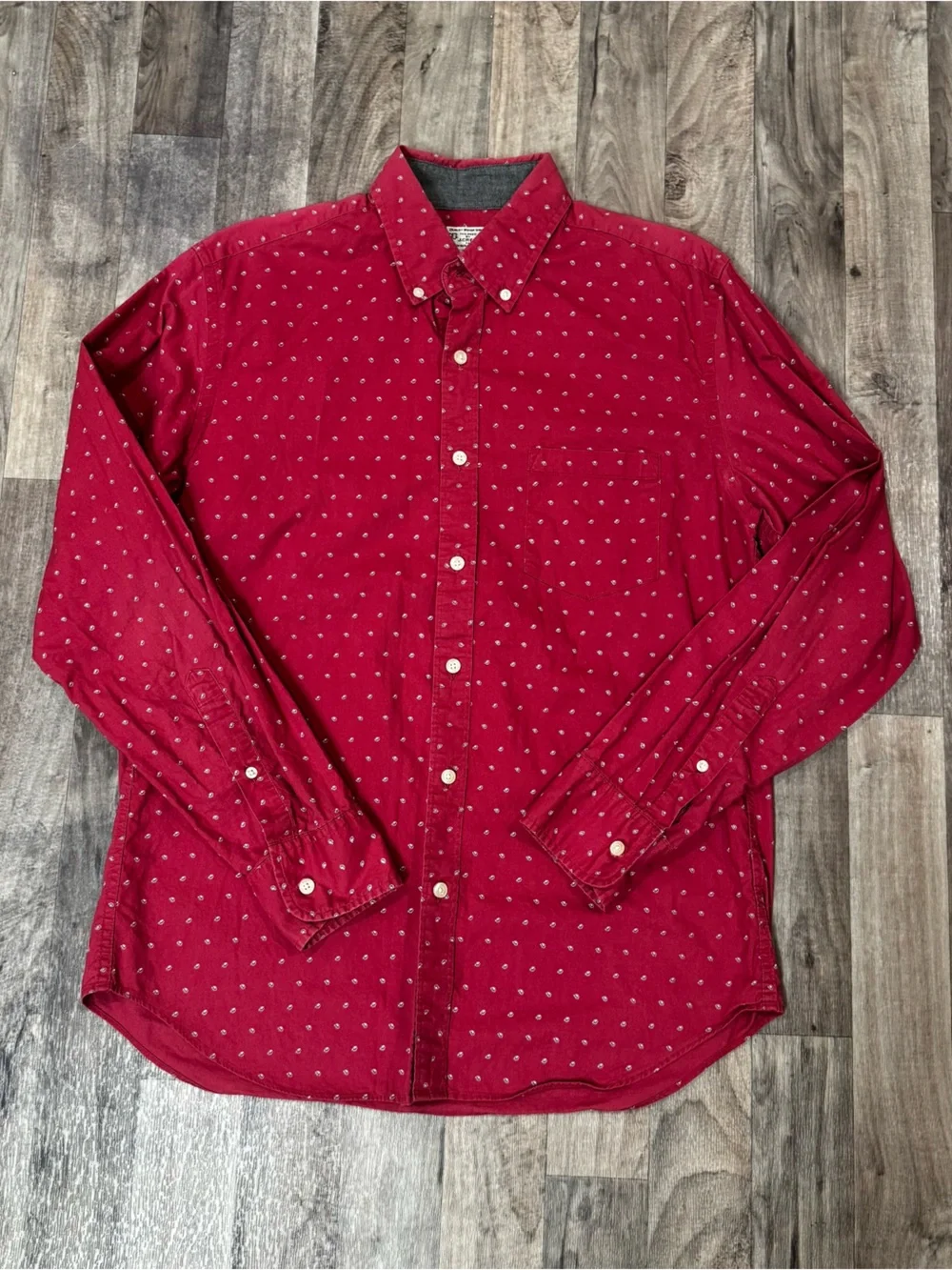J.Crew Factory Men’s M Red Micro Paisley Button Down Shirt Cotton Long Sleeve